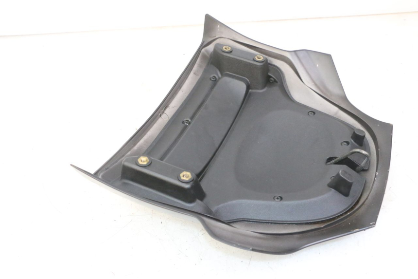 photo de HECKVERKLEIDUNG VERBINDUNG PIAGGIO MP3 500 (2011 - 2015)