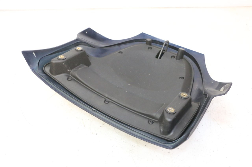 photo de VERKLEIDUNG HINTEN MITTE PIAGGIO MP3 RL 250 (2007 - 2010)