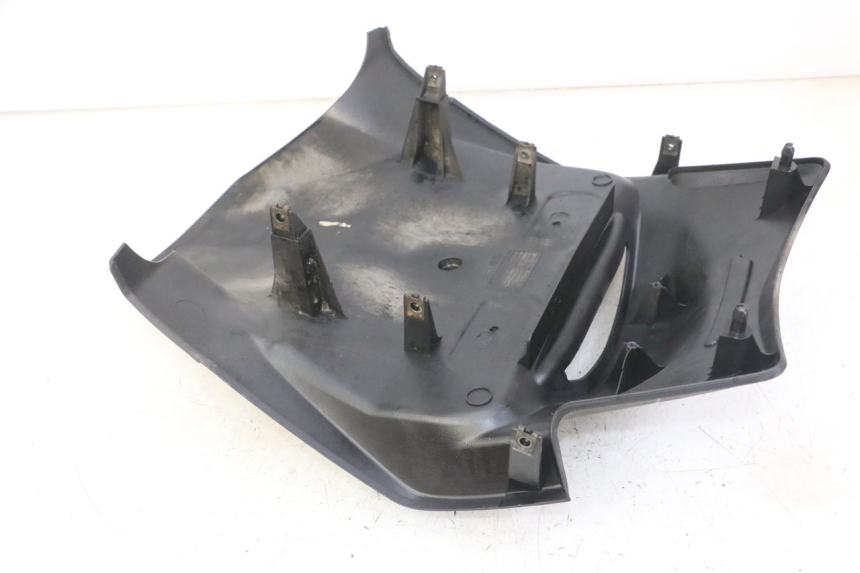 photo de VERKLEIDUNG HINTEN MITTE HONDA NTV DEAUVILLE ABS 700 (2007 - 2016)