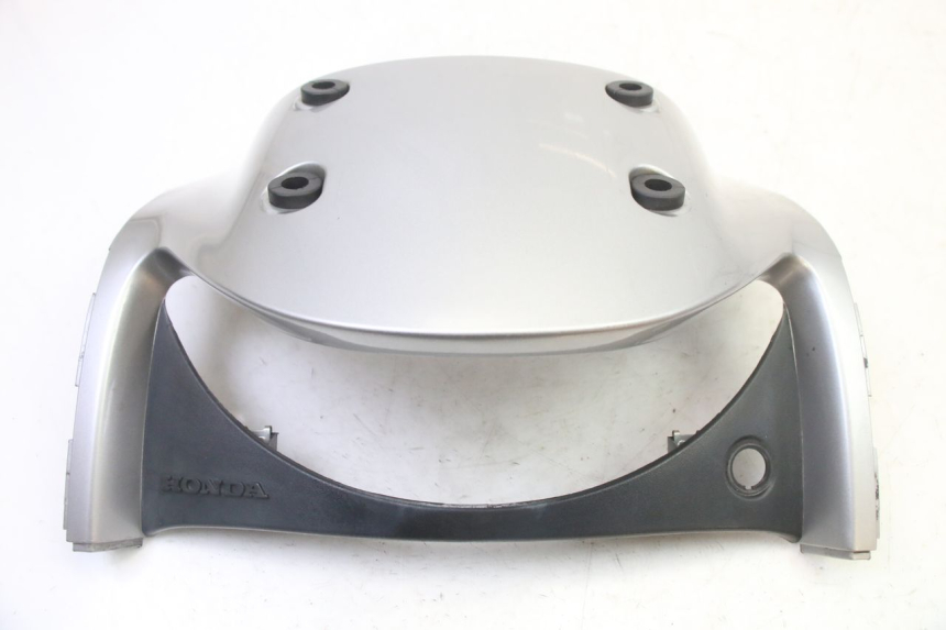 photo de VERKLEIDUNG HINTEN MITTE HONDA NTV DEAUVILLE 650 (2001 - 2006)