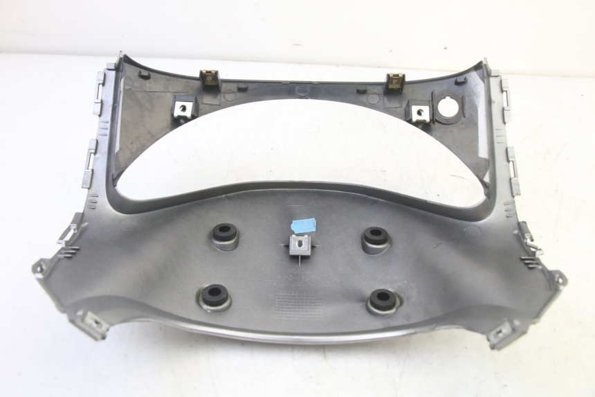 photo de VERKLEIDUNG HINTEN MITTE HONDA NTV DEAUVILLE 650 (2001 - 2006)