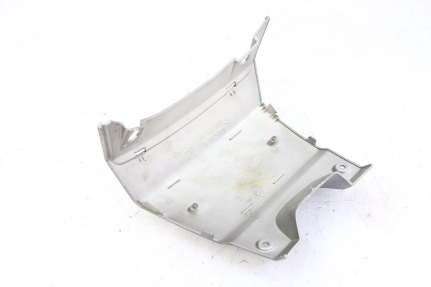 photo de VERKLEIDUNG HINTEN MITTE PEUGEOT SATELIS 125 (2013 - 2018)