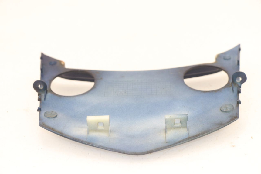 photo de VERKLEIDUNG HINTEN MITTE PEUGEOT SUM UP 125 (2008 - 2013)