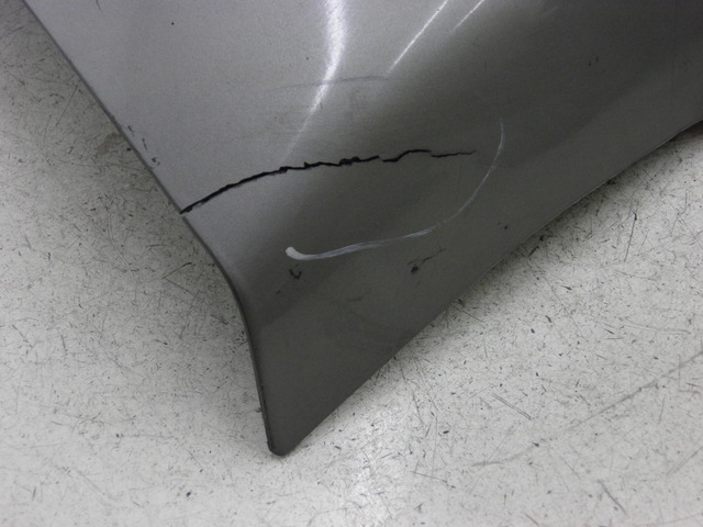 photo de VERKLEIDUNG HINTEN MITTE PIAGGIO MP3 RL 250 (2007 - 2010)