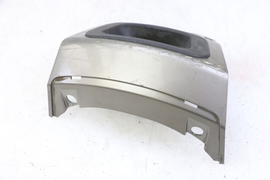 photo de VERKLEIDUNG HINTEN MITTE PEUGEOT SATELIS 125 (2013 - 2018)