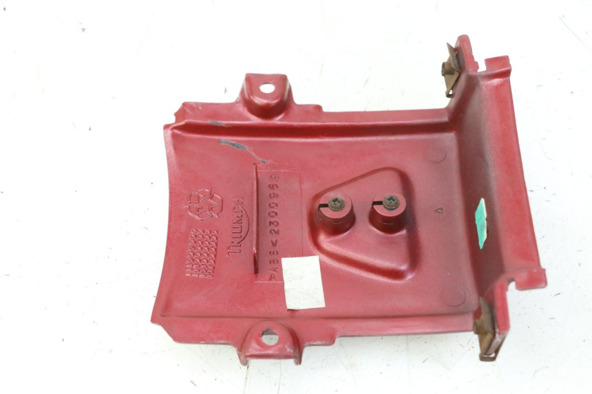 photo de VERKLEIDUNG HINTEN MITTE TRIUMPH SPRINT 900 (1995 - 1998)