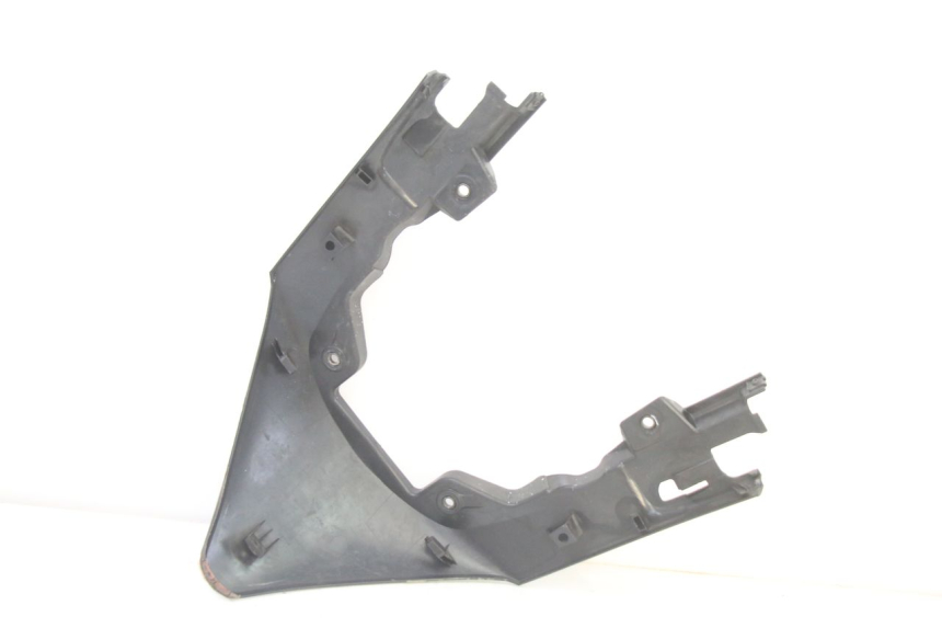photo de VERKLEIDUNG HINTEN MITTE HONDA ST PAN EUROPEAN 1300 (2002 - 2013)