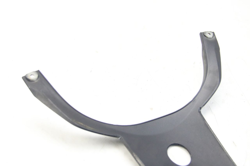 photo de OBERES HINTERES VERKLEIDUNGSTEILVERBINDER PIAGGIO BEVERLY 125 (2010 - 2015)