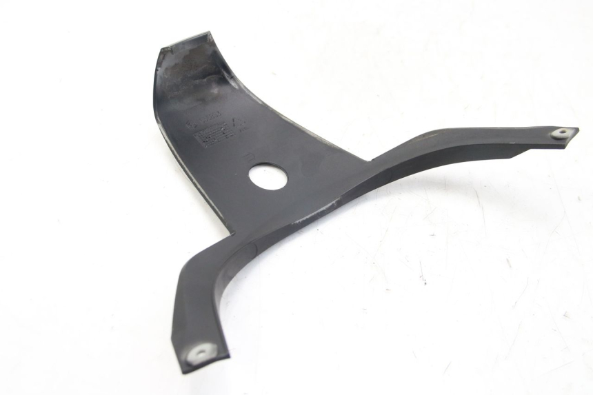 photo de OBERES HINTERES VERKLEIDUNGSTEILVERBINDER PIAGGIO BEVERLY 125 (2010 - 2015)