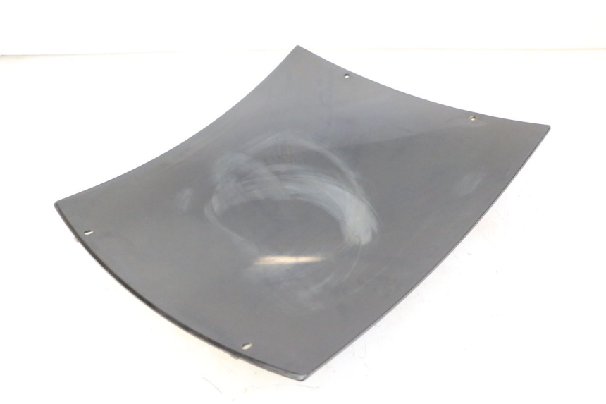 photo de VERKLEIDUNG HINTEN MITTE OBEN BMW C1 125 (2000 - 2003)