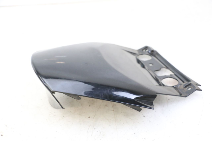 photo de OBERES HINTERES VERKLEIDUNGSTEILVERBINDER SUZUKI BURGMAN 125 (2007 - 2014)
