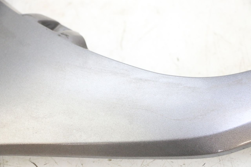 photo de VERKLEIDUNG HINTEN MITTE OBEN HONDA FORZA ABS 300 (2013 - 2019)