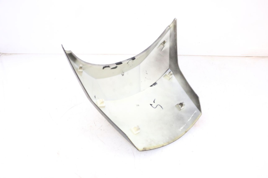 photo de VERKLEIDUNG HINTEN MITTE OBEN JM MOTORS GTS 125 (2015 - 2019) - Alternative Perspektive