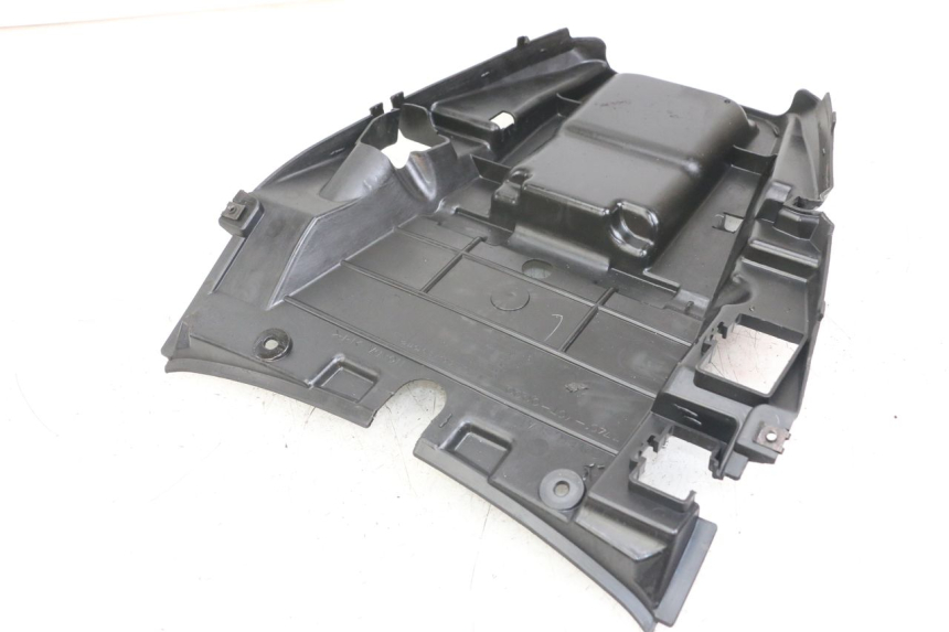 photo de VERKLEIDUNG HINTEN MITTE OBEN HONDA FJS SILVERWING SILVER WING 600 (2001 - 2010)