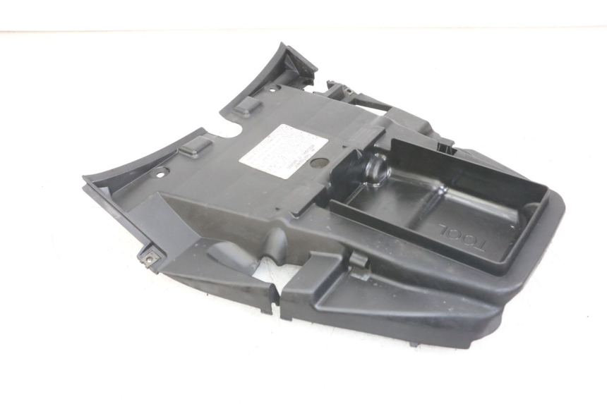 photo de VERKLEIDUNG HINTEN MITTE OBEN HONDA FJS SILVERWING SILVER WING 600 (2001 - 2010)