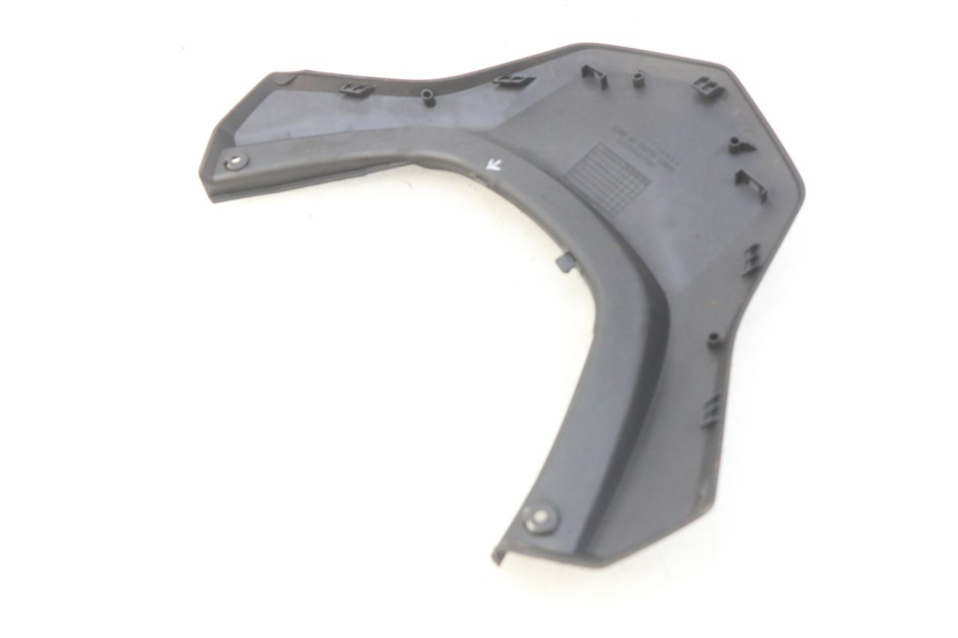 photo de OBERES HINTERES VERKLEIDUNGSTEILVERBINDER HONDA FORZA 125 (2015 - 2016)