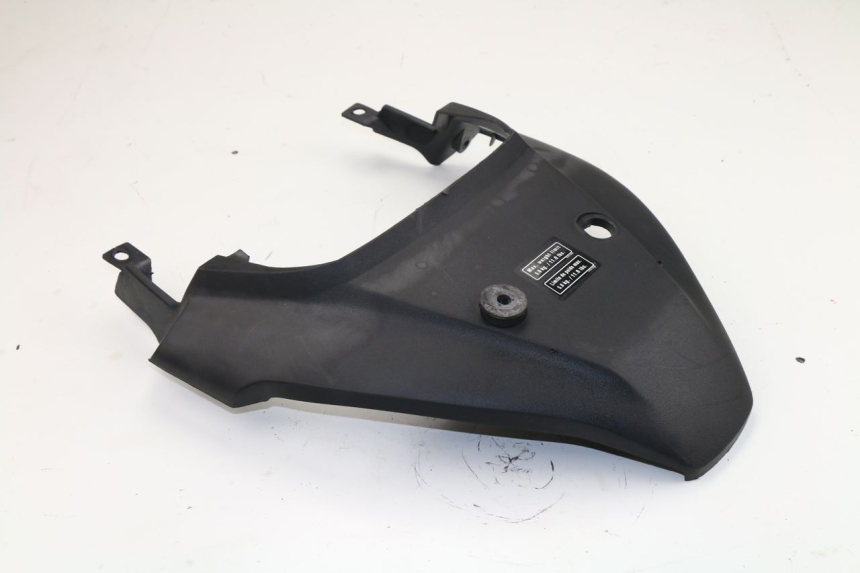 photo de VERKLEIDUNG HINTEN MITTE OBEN HONDA XLV VARADERO 125 (2000 - 2006)