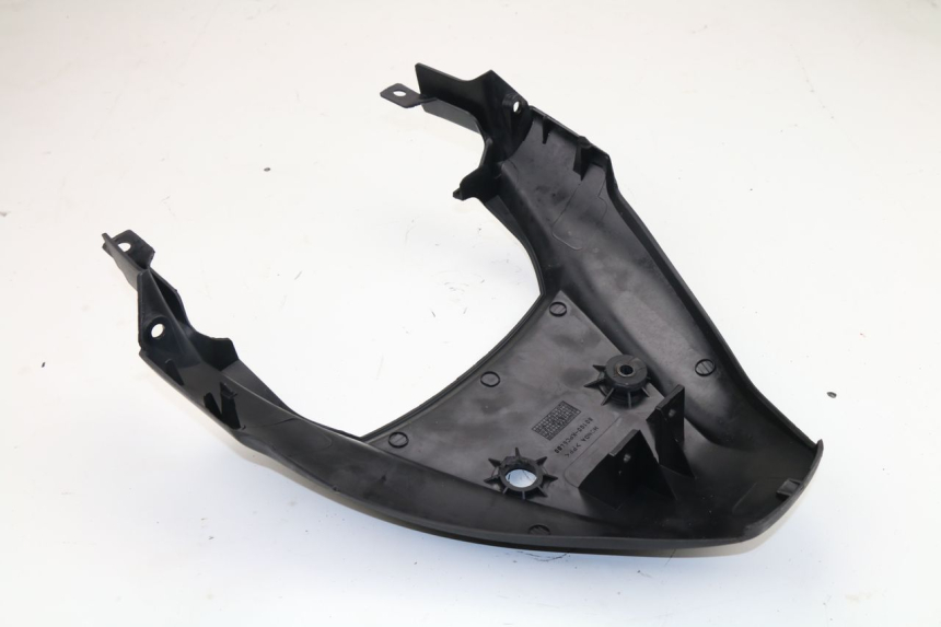 photo de VERKLEIDUNG HINTEN MITTE OBEN HONDA XLV VARADERO 125 (2000 - 2006)