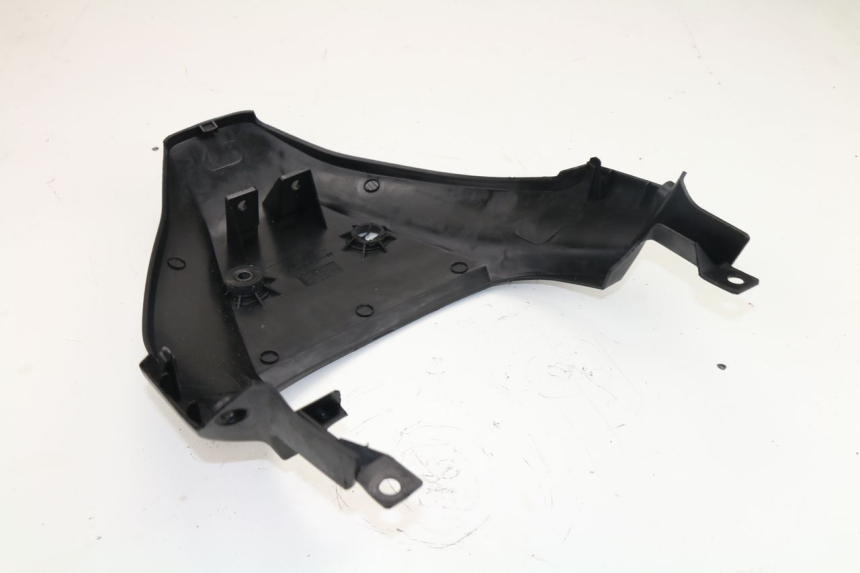 photo de VERKLEIDUNG HINTEN MITTE OBEN HONDA XLV VARADERO 125 (2000 - 2006)