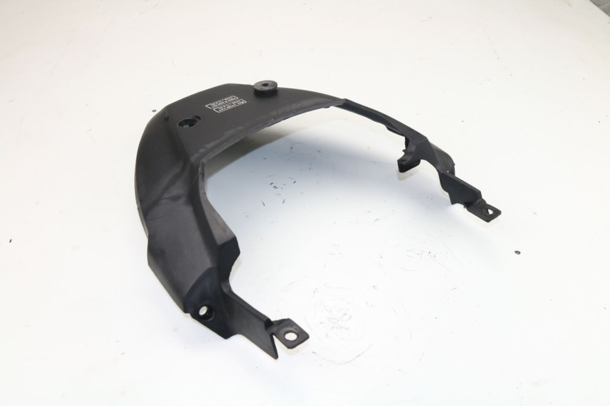 photo de VERKLEIDUNG HINTEN MITTE OBEN HONDA XLV VARADERO 125 (2000 - 2006)