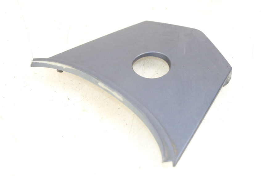 photo de HECKVERKLEIDUNG OBERER HINTERER VERBINDUNGSSTÜCK SYM JET 14 4T 50 (2018 - 2022)