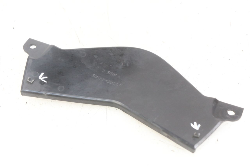 photo de OBERE HINTERE VERKLEIDUNGSVERBINDUNG KAWASAKI Z 750 (2007 - 2013)