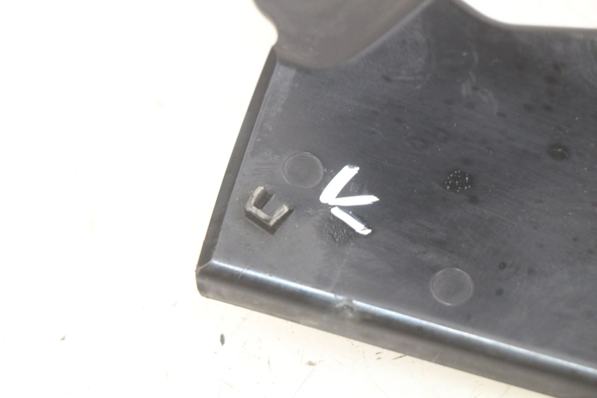 photo de OBERE HINTERE VERKLEIDUNGSVERBINDUNG KAWASAKI Z 750 (2007 - 2013)
