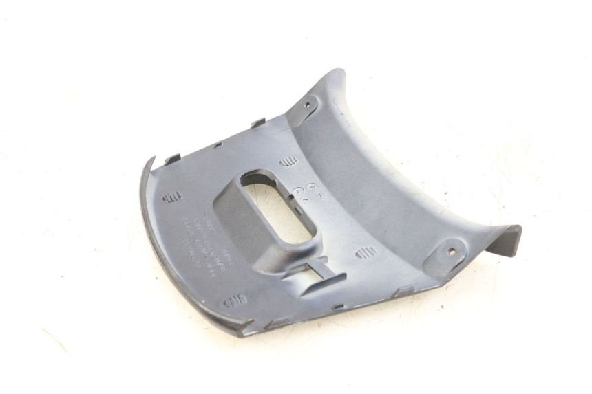 photo de VERKLEIDUNG HINTEN MITTE OBEN KYMCO XCITING 250 (2006 - 2009)