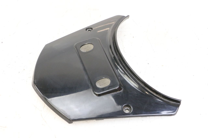 photo de VERKLEIDUNG HINTEN MITTE OBEN LONGJIA SHARPY 125 (2020 - 2024)