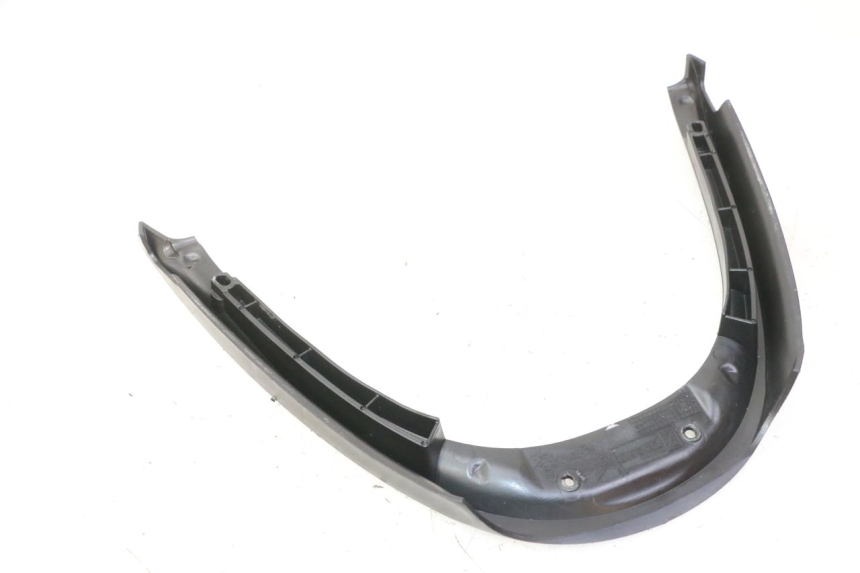 photo de VERKLEIDUNG HINTEN MITTE OBEN PIAGGIO MP3 HPE 310 (2024 - 2025)