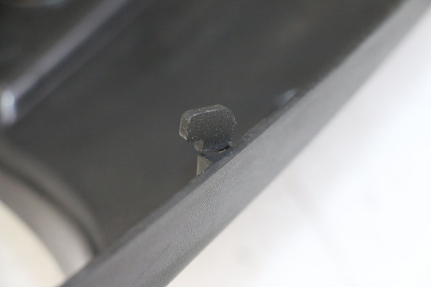 photo de VERKLEIDUNG HINTEN MITTE OBEN KYMCO LIKE 4T 50 (2019 - 2025) - Zoom auf Gebrauchszustand