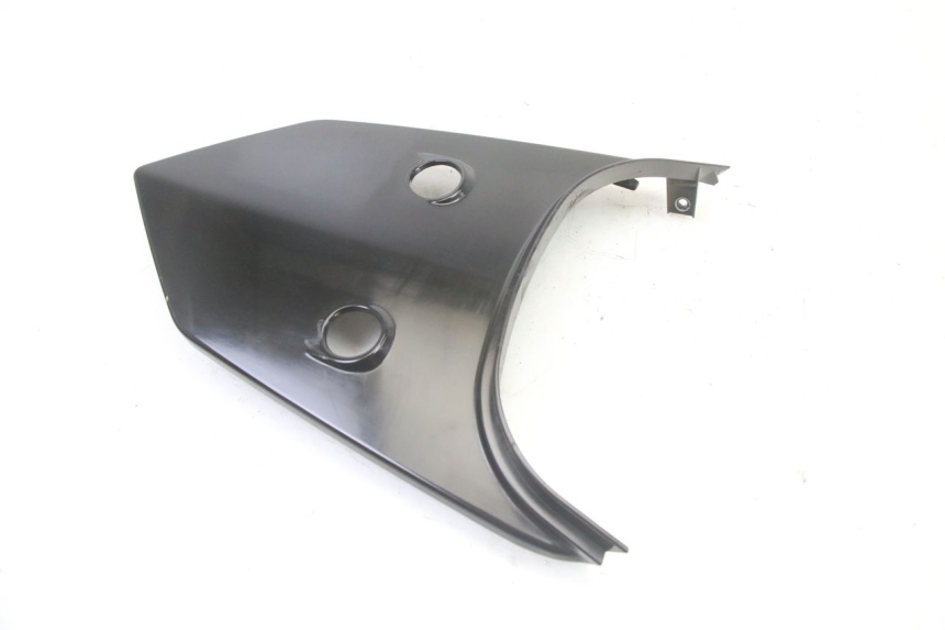 photo de VERKLEIDUNG HINTEN MITTE OBEN SYM ORBIT III 3 4T 50 (2021 - 2025)