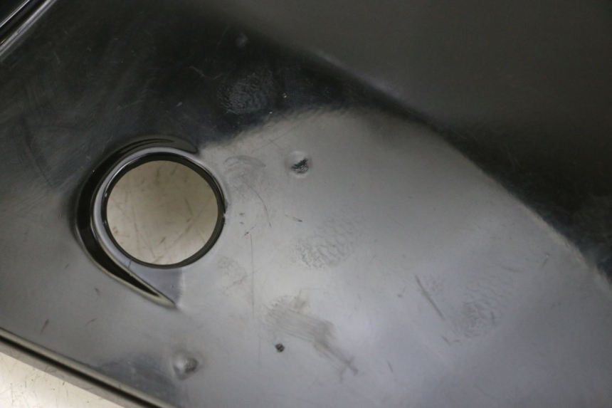 photo de VERKLEIDUNG HINTEN MITTE OBEN SYM ORBIT III 3 4T 50 (2021 - 2025) - Gesamtansicht des Produkts