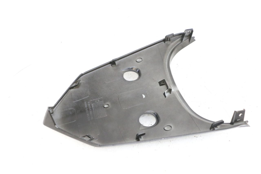 photo de OBERES HINTERES VERKLEIDUNGSTEILVERBINDER SYM ORBIT III 3 4T 50 (2018 - 2021) - Zoom auf Gebrauchszustand