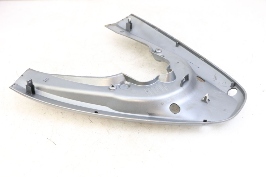 photo de VERKLEIDUNG HINTEN MITTE OBEN HONDA PCX (JF47) 125 (2012 - 2013)