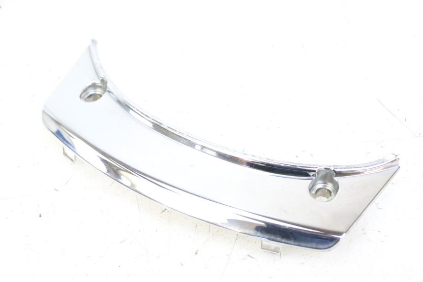 photo de VERKLEIDUNG HINTEN MITTE OBEN PEUGEOT SATELIS 125 (2013 - 2018)