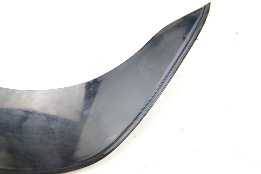 photo de OBERE HINTERE VERKLEIDUNGSVERBINDUNG REVATTO IMPERATOR 125 (2007 - 2015)