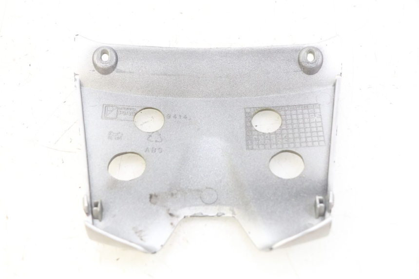 photo de OBERES HINTERES VERKLEIDUNGSTEILVERBINDER GILERA RUNNER SP 50 (2009 - 2017) - Detailansicht des Bauteils