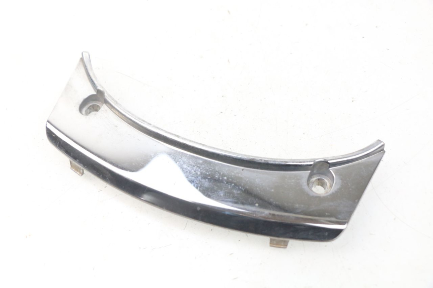 photo de VERKLEIDUNG HINTEN MITTE OBEN PEUGEOT SATELIS 500 (2007 - 2013)