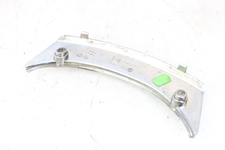 photo de VERKLEIDUNG HINTEN MITTE OBEN PEUGEOT SATELIS 125 (2013 - 2018)
