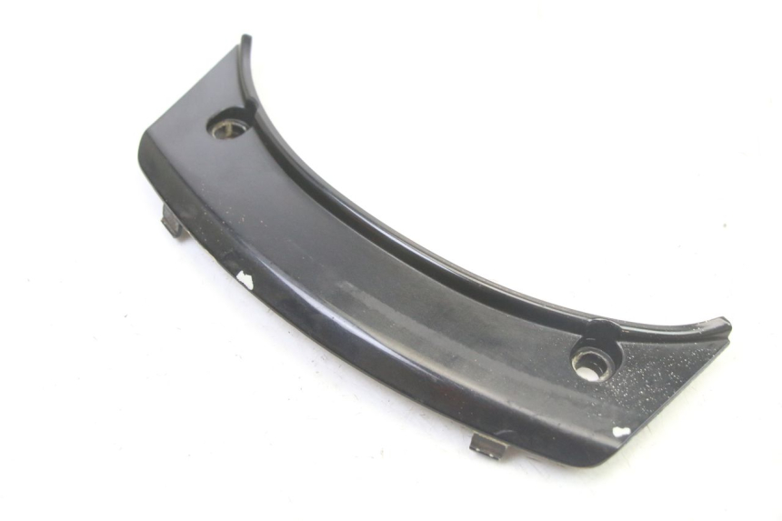 photo de VERKLEIDUNG HINTEN MITTE OBEN PEUGEOT SATELIS 125 (2013 - 2018)