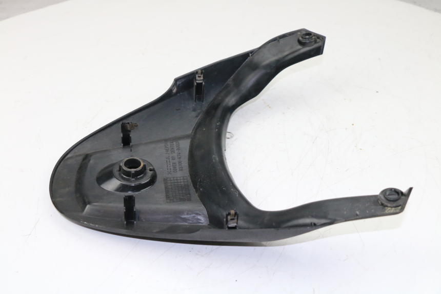 photo de VERKLEIDUNG HINTEN MITTE OBEN HONDA SH 300 (2011)