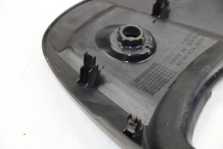photo de VERKLEIDUNG HINTEN MITTE OBEN HONDA SH 300 (2011)