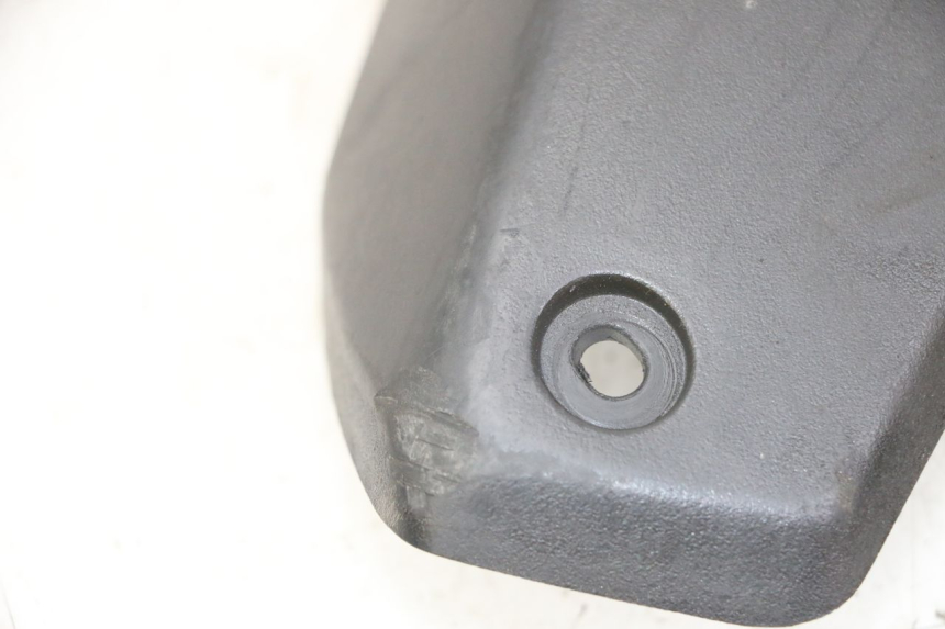 photo de VERKLEIDUNG HINTEN MITTE OBEN PEUGEOT STREETZONE I 2T 50 (2018 - 2020)