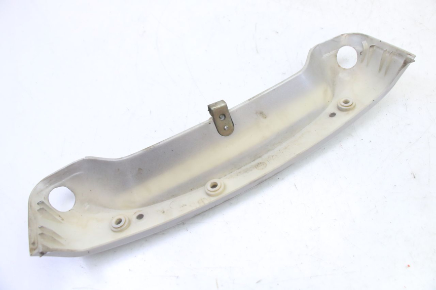 photo de VERKLEIDUNG HINTEN MITTE OBEN PIAGGIO SUPER LX 125 (2000 - 2003)