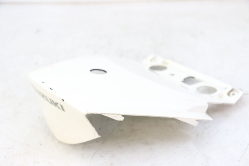 photo de OBERES HINTERES VERKLEIDUNGSTEILVERBINDER SUZUKI BURGMAN 125 (2007 - 2014)