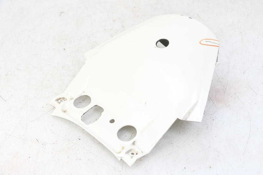 photo de OBERES HINTERES VERKLEIDUNGSTEILVERBINDER SUZUKI BURGMAN 125 (2007 - 2014)