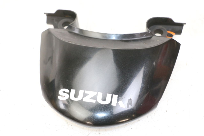 photo de VERKLEIDUNG HINTEN MITTE OBEN SUZUKI SV S 650 (1999 - 2002)