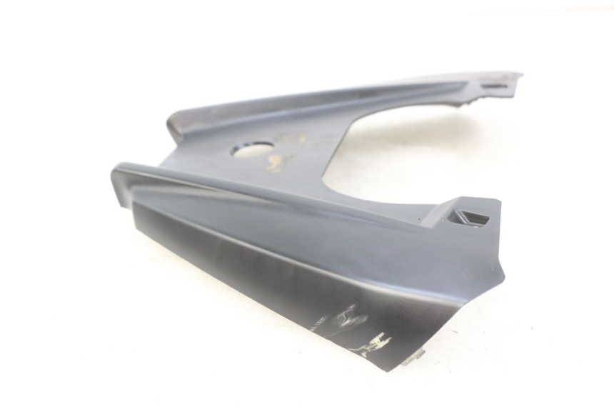 photo de OBERE HINTERE VERKLEIDUNGSVERBINDUNG APRILIA SXR 50 (2021 - 2023)
