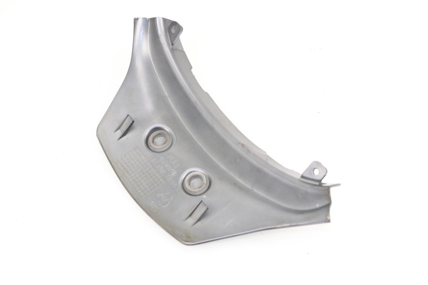 photo de VERKLEIDUNG HINTEN MITTE OBEN TGB X-MOTION XMOTION 125 (2008 - 2014)